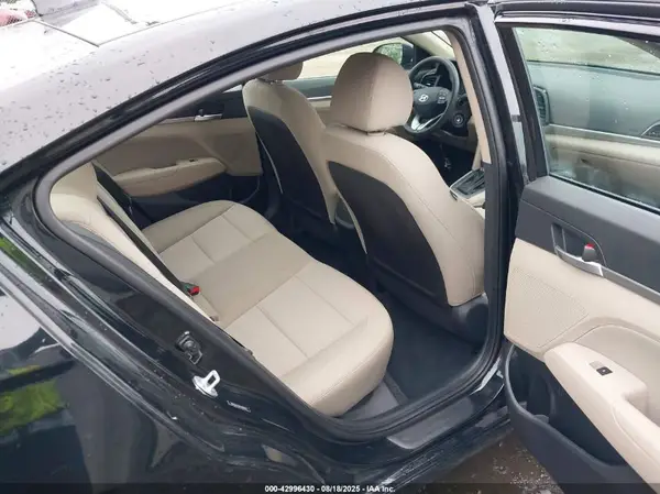 5NPD84LFXKH460662 2019 HYUNDAI ELANTRA - Image 8
