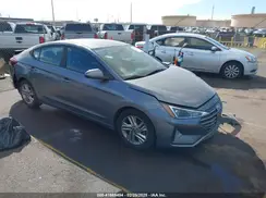5NPD84LFXKH462377 2019 HYUNDAI ELANTRA