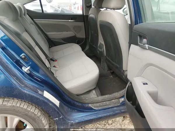 5NPD84LFXKH470656 2019 HYUNDAI ELANTRA - Image 8