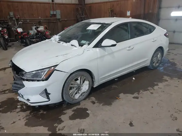 5NPD84LFXKH470849 2019 HYUNDAI ELANTRA - Image 2