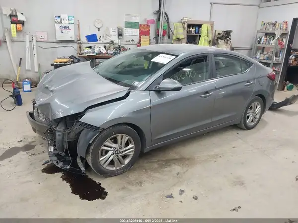 5NPD84LFXKH470897 2019 HYUNDAI ELANTRA - Image 2