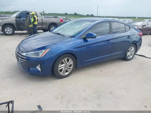 5NPD84LFXKH471158 2019 HYUNDAI ELANTRA - Image 2