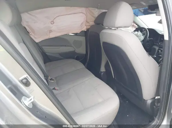 5NPD84LFXKH474982 2019 HYUNDAI ELANTRA - Image 8