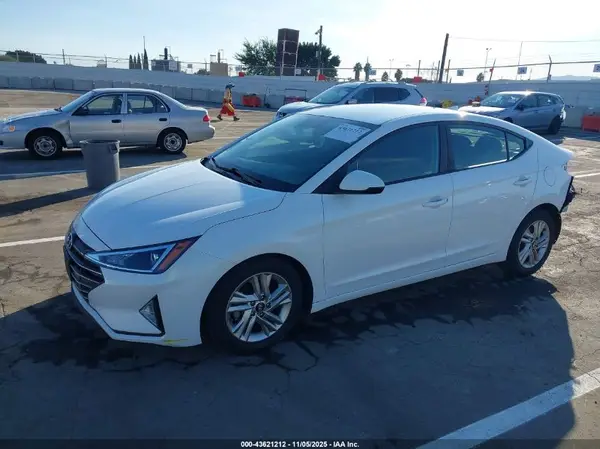 5NPD84LFXKH475758 2019 HYUNDAI ELANTRA - Image 2