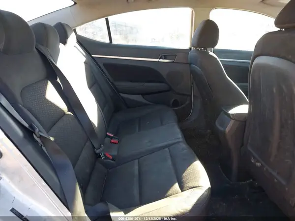 5NPD84LFXKH476490 2019 HYUNDAI ELANTRA - Image 8