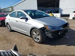 5NPD84LFXKH477039 2019 HYUNDAI ELANTRA