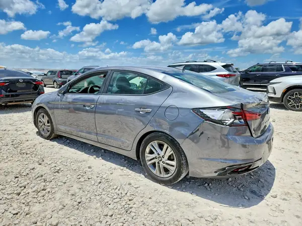 5NPD84LFXKH478272 2019 HYUNDAI ELANTRA - Image 2