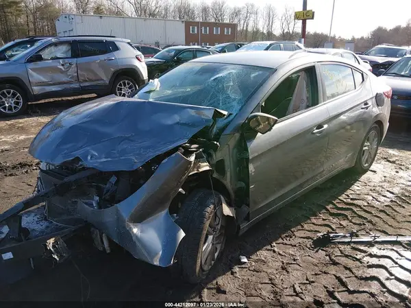 5NPD84LFXKH479048 2019 HYUNDAI ELANTRA - Image 2