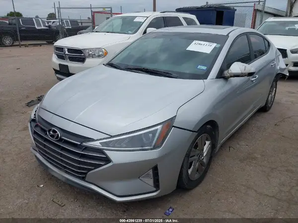5NPD84LFXKH481348 2019 HYUNDAI ELANTRA - Image 2