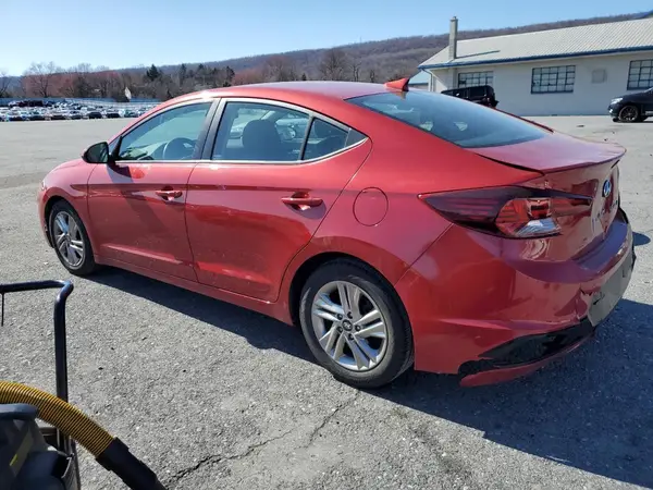 5NPD84LFXKH483410 2019 HYUNDAI ELANTRA - Image 2