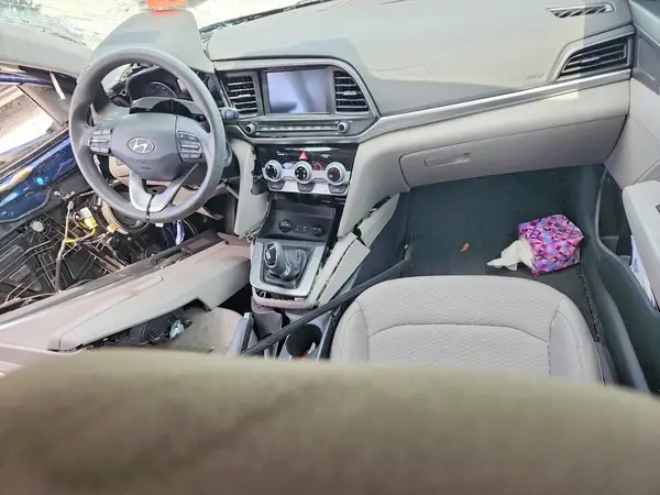 5NPD84LFXKH492799 2019 HYUNDAI ELANTRA - Image 8