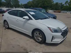 5NPD84LFXKH495993 2019 HYUNDAI ELANTRA