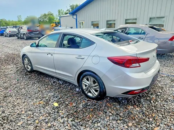 5NPD84LFXLH511126 2020 HYUNDAI ELANTRA - Image 2