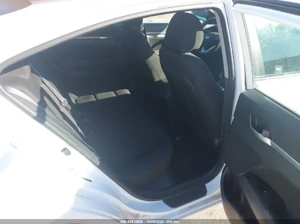 5NPD84LFXLH512650 2020 HYUNDAI ELANTRA - Image 8