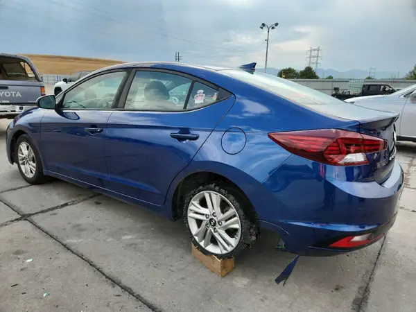 5NPD84LFXLH519369 2020 HYUNDAI ELANTRA - Image 2