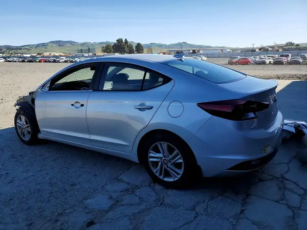 5NPD84LFXLH519971 2020 HYUNDAI ELANTRA - Image 2