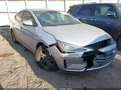5NPD84LFXLH520084 2020 HYUNDAI ELANTRA