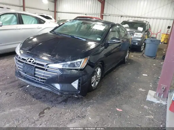 5NPD84LFXLH520585 2020 HYUNDAI ELANTRA - Image 2
