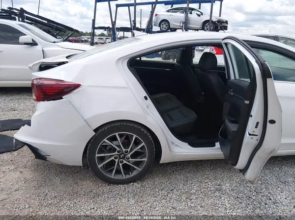 5NPD84LFXLH526113 2020 HYUNDAI ELANTRA - Image 8