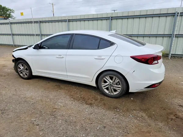 5NPD84LFXLH526497 2020 HYUNDAI ELANTRA - Image 2