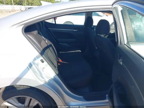 5NPD84LFXLH532154 2020 HYUNDAI ELANTRA - Image 8