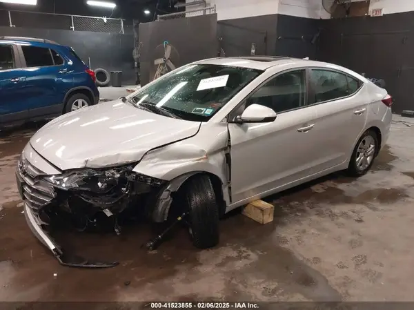 5NPD84LFXLH537323 2020 HYUNDAI ELANTRA - Image 2