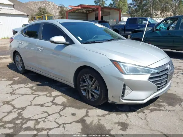 5NPD84LFXLH538732 2020 HYUNDAI ELANTRA - Image 1