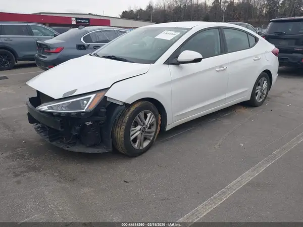5NPD84LFXLH543672 2020 HYUNDAI ELANTRA - Image 2