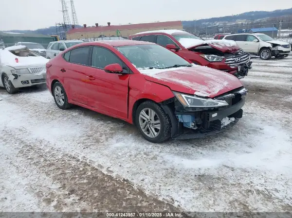 5NPD84LFXLH556096 2020 HYUNDAI ELANTRA - Image 1
