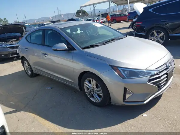 5NPD84LFXLH557233 2020 HYUNDAI ELANTRA - Image 1