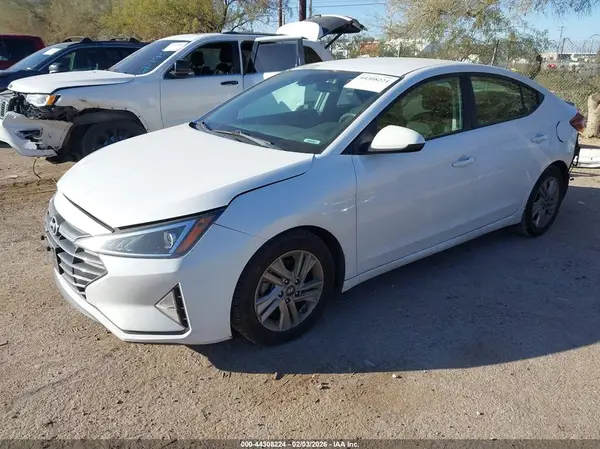 5NPD84LFXLH561251 2020 HYUNDAI ELANTRA - Image 2