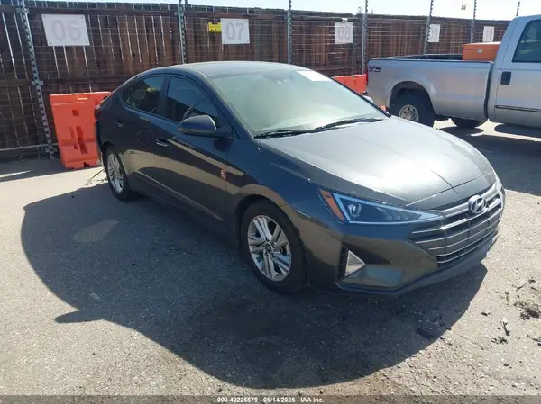 5NPD84LFXLH561461 2020 HYUNDAI ELANTRA - Image 1