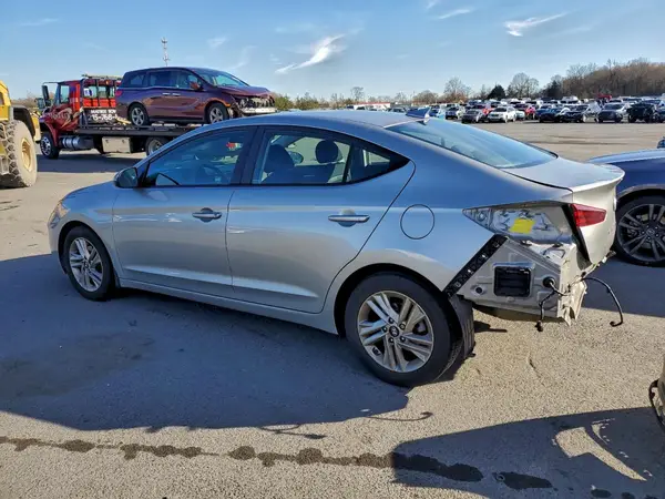 5NPD84LFXLH565557 2020 HYUNDAI ELANTRA - Image 2