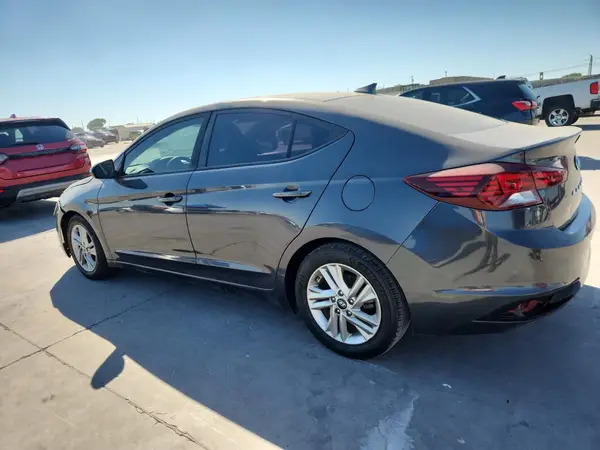 5NPD84LFXLH565767 2020 HYUNDAI ELANTRA - Image 2