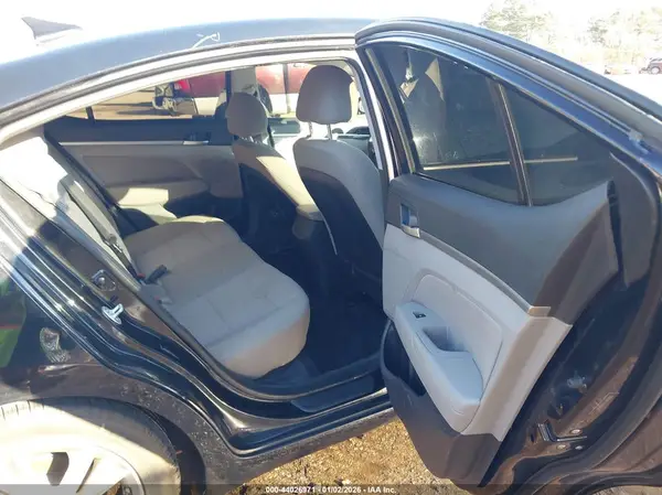 5NPD84LFXLH567132 2020 HYUNDAI ELANTRA - Image 8