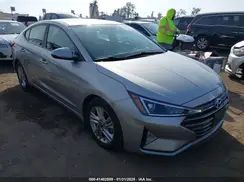 5NPD84LFXLH567261 2020 HYUNDAI ELANTRA