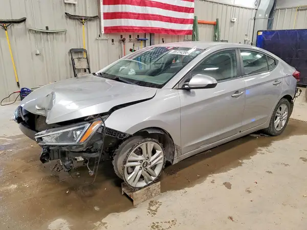 5NPD84LFXLH570693 2020 HYUNDAI ELANTRA - Image 1