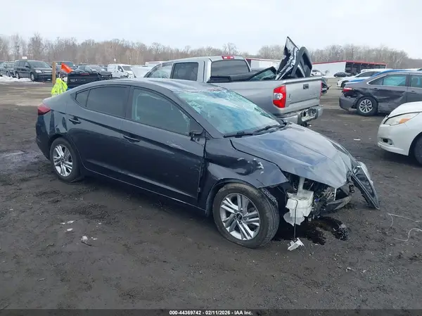 5NPD84LFXLH574274 2020 HYUNDAI ELANTRA - Image 1