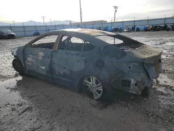 5NPD84LFXLH574677 2020 HYUNDAI ELANTRA - Image 2