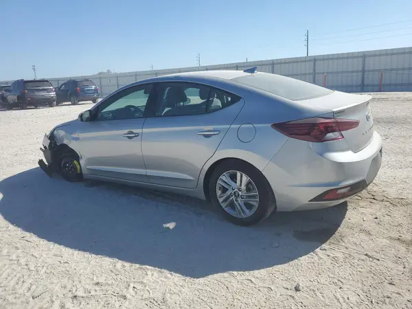5NPD84LFXLH586828 2020 HYUNDAI ELANTRA - Image 2