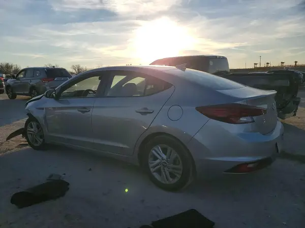 5NPD84LFXLH602705 2020 HYUNDAI ELANTRA - Image 2