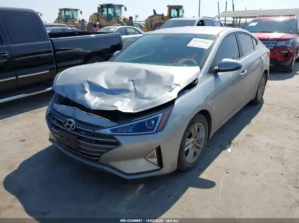 5NPD84LFXLH603160 2020 HYUNDAI ELANTRA - Image 2