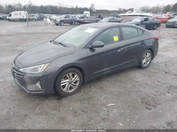 5NPD84LFXLH625627 2020 HYUNDAI ELANTRA - Image 2