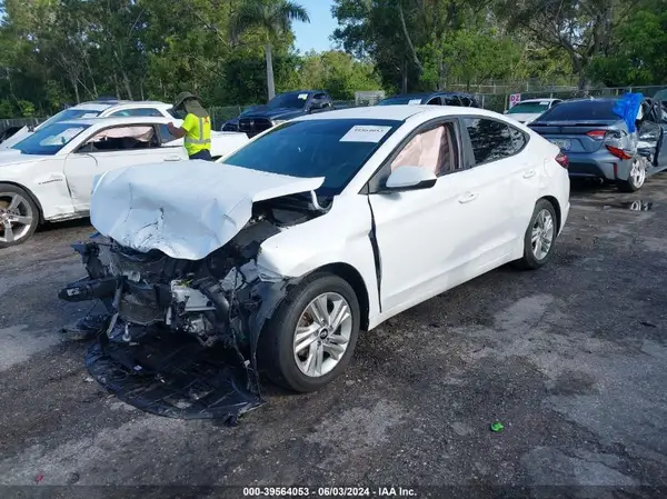 5NPD84LFXLH627801 2020 HYUNDAI ELANTRA - Image 2