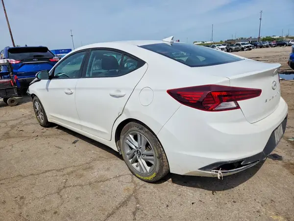 5NPD84LFXLH631282 2020 HYUNDAI ELANTRA - Image 2