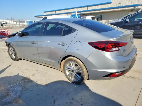 5NPD84LFXLH632948 2020 HYUNDAI ELANTRA - Image 2