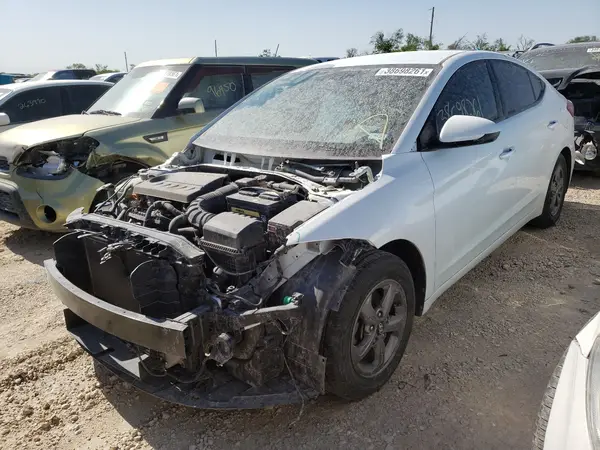 5NPD94LA0HH068784 2017 HYUNDAI ELANTRA - Image 2