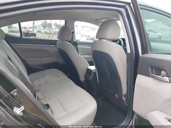 5NPD94LA1HH152256 2017 HYUNDAI ELANTRA - Image 8
