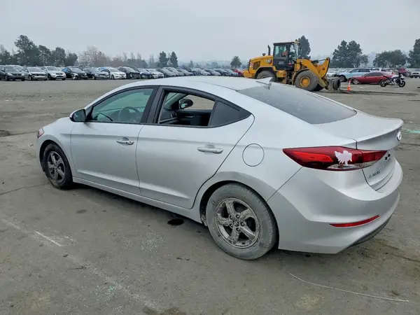 5NPD94LA1JH391943 2018 HYUNDAI ELANTRA - Image 2