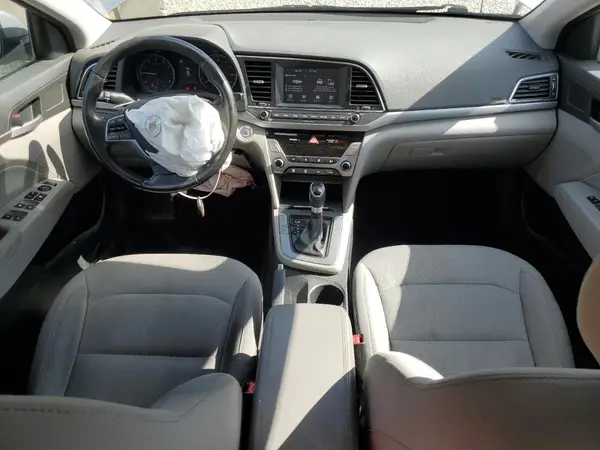 5NPD94LA2HH131612 2017 HYUNDAI ELANTRA - Image 8